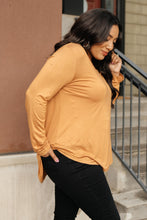 Load image into Gallery viewer, The Wendi Top in Harvest Orange