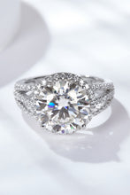 Load image into Gallery viewer, 5 Carat  Moissanite Split Shank Ring